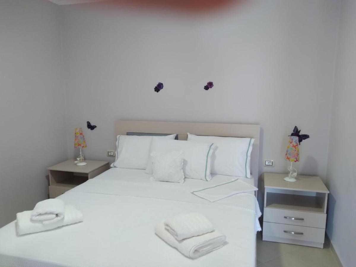 Eleana'S Apartament Саранде Екстериор снимка