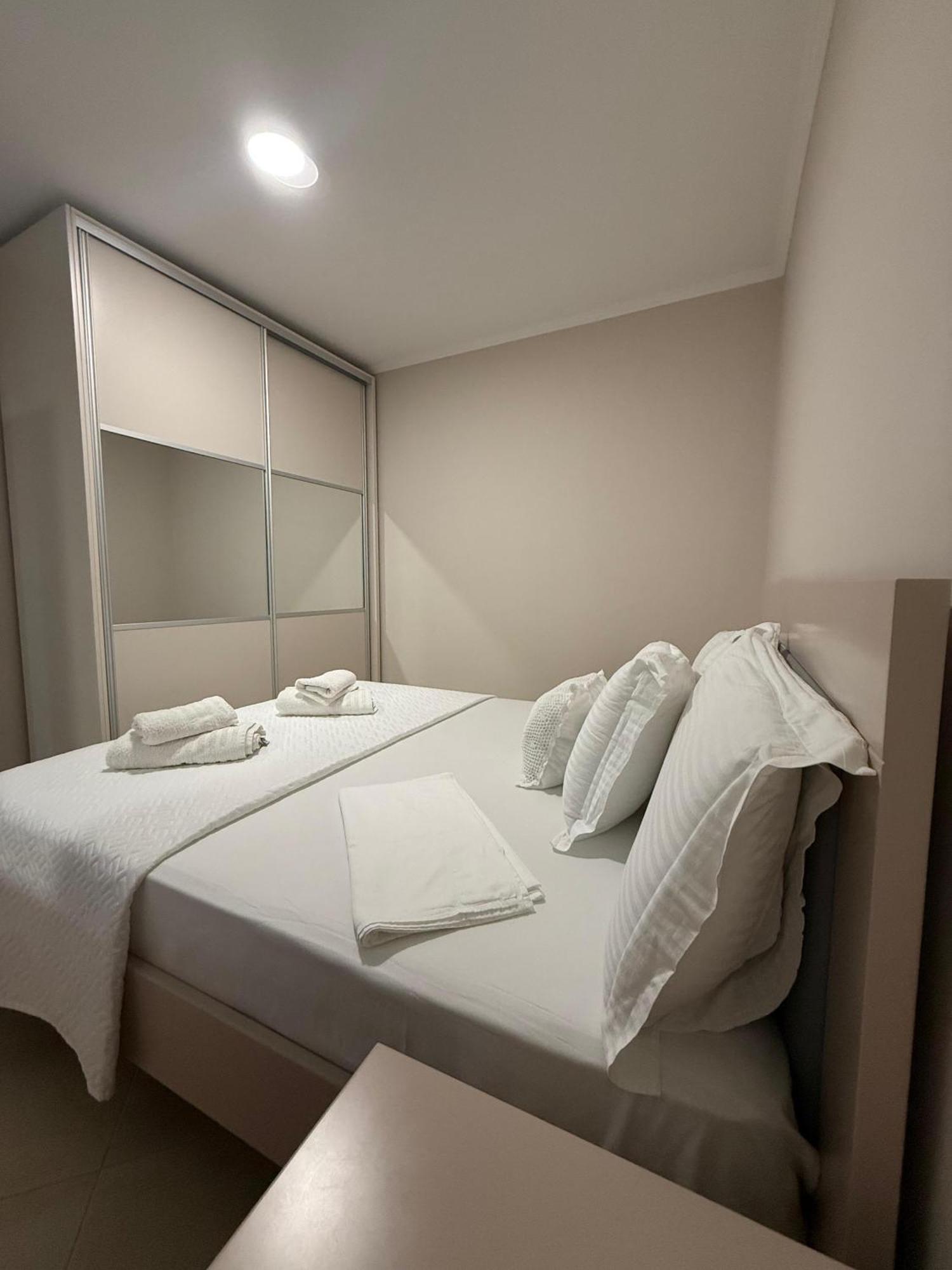 Eleana'S Apartament Саранде Екстериор снимка