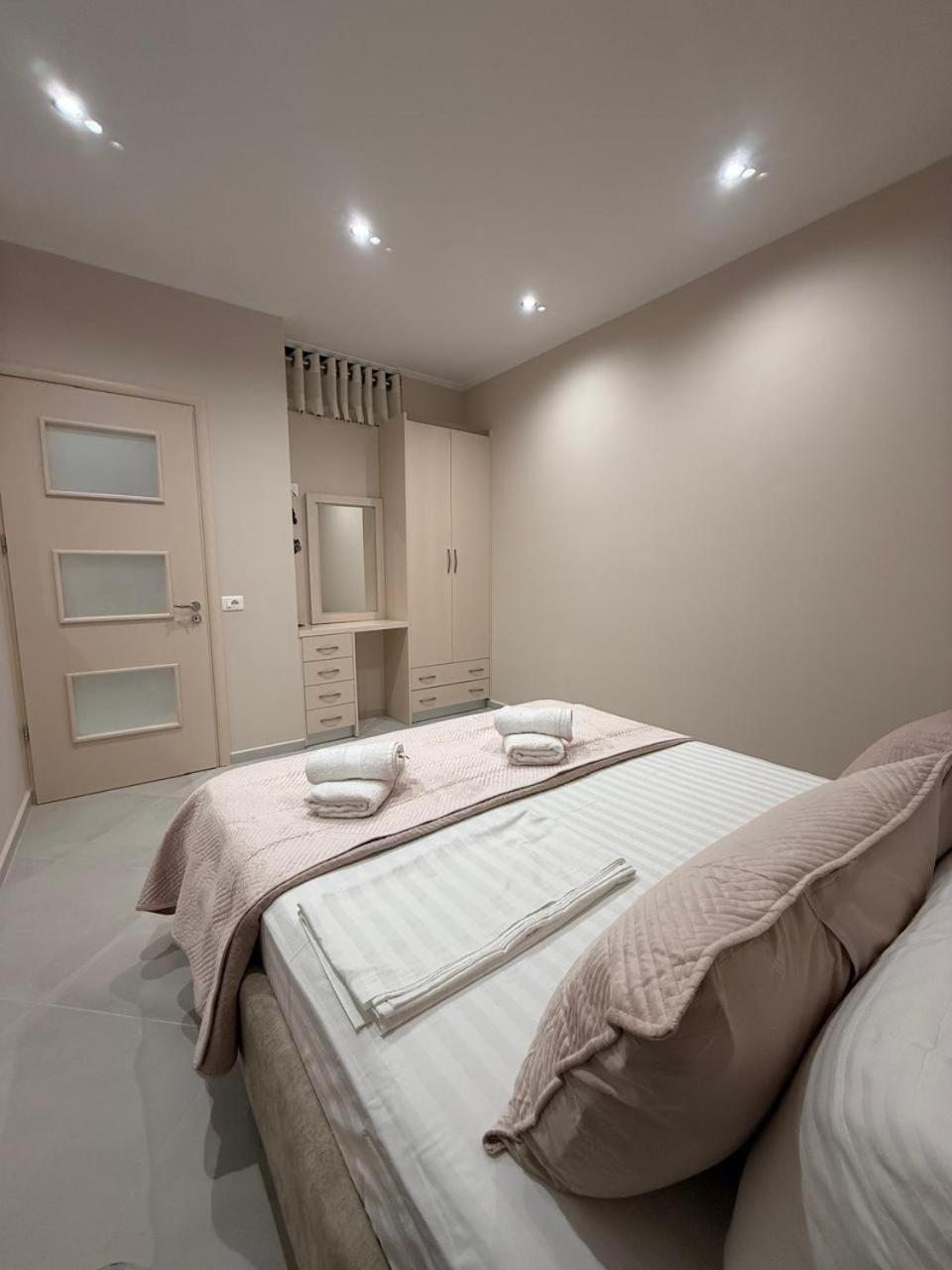 Eleana'S Apartament Саранде Екстериор снимка