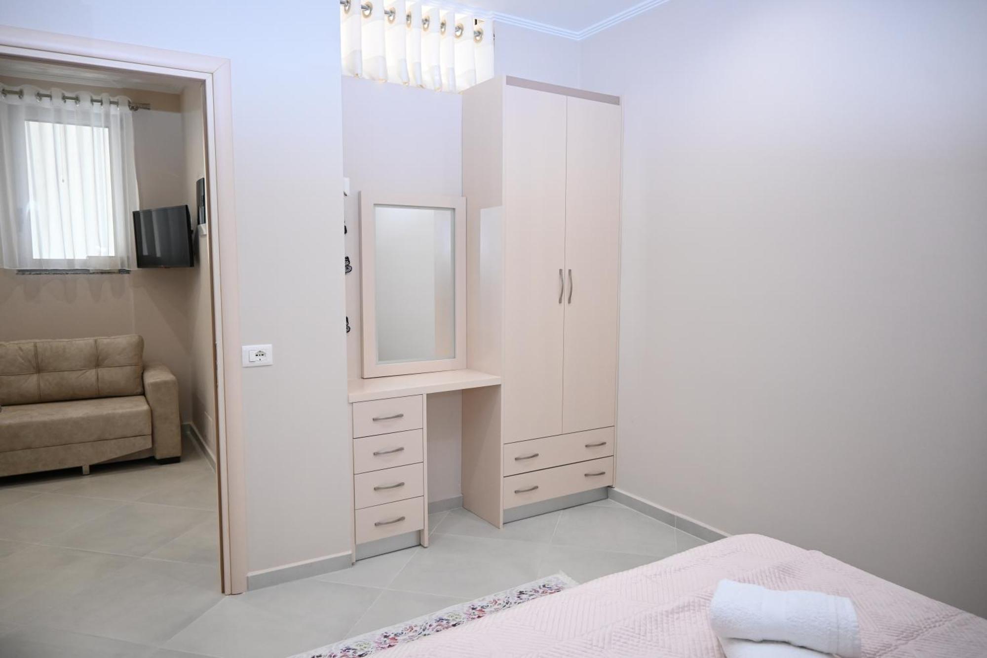Eleana'S Apartament Саранде Екстериор снимка